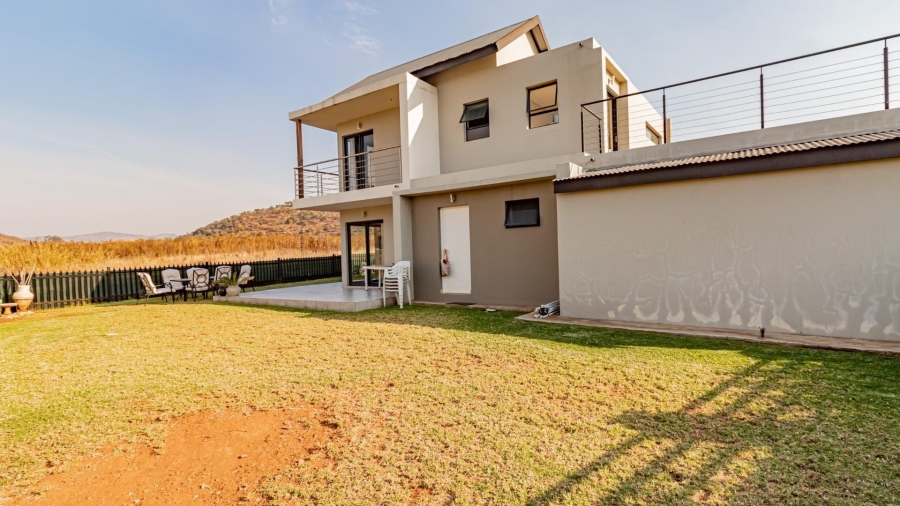 2 Bedroom Property for Sale in Redstone Private Country Estate North West